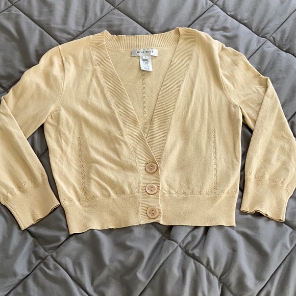 Nine West Sweaters - Nine Wet dressy light crop cardigan